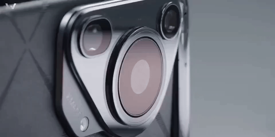 Huawei Pure70 Ultra camera retractable lens